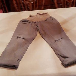 Distressed Maternity Capris size Large